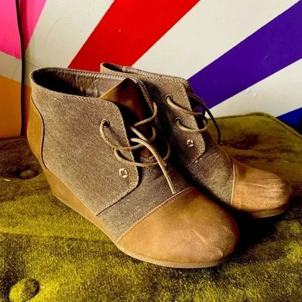 Pierre Dumas Brown Leather Booties Size 8‎ EUC! 019